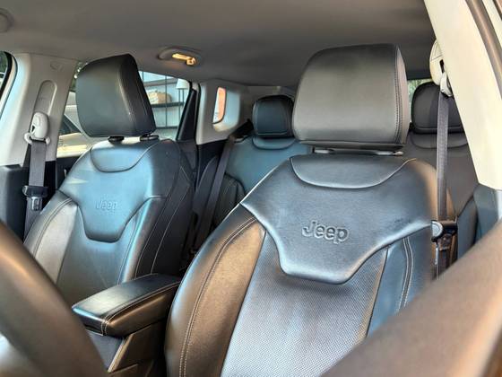 JEEP COMPASS 1.3 T270 TURBO FLEX LONGITUDE AT6 JEEP COMPASS 1.3 T270 TURBO FLEX LONGITUDE AT6